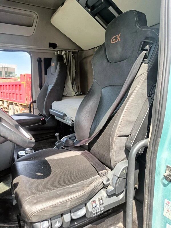 DongFeng DFH 4x2 Седельный тягач — фото 10