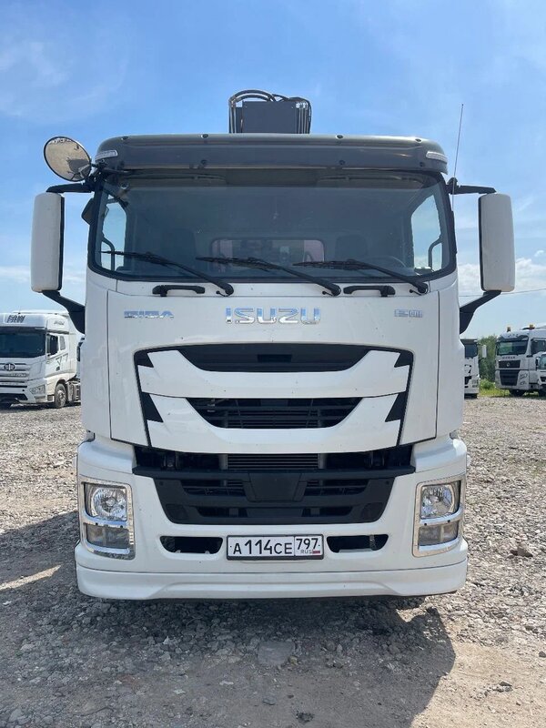 Isuzu Giga 6x4 Автовышка — фото 1