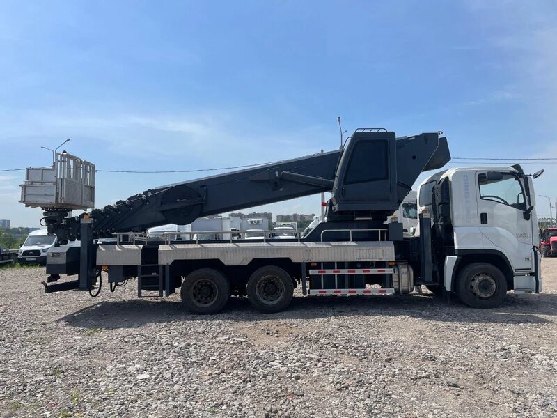 Isuzu Giga 6x4 Автовышка — фото 3
