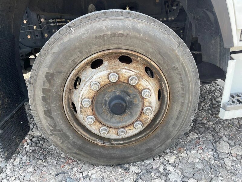 Isuzu Giga 6x4 Автовышка — фото 9