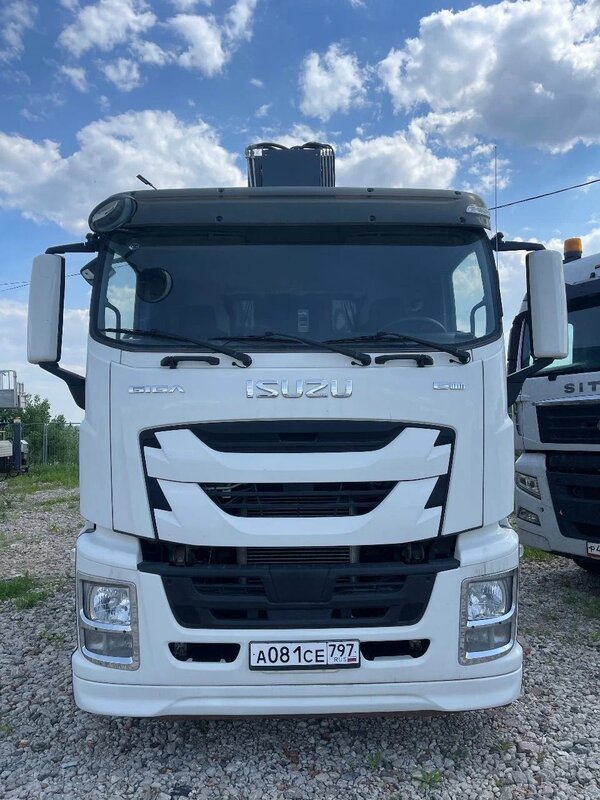 Isuzu Giga 6x4 Автовышка — фото 1