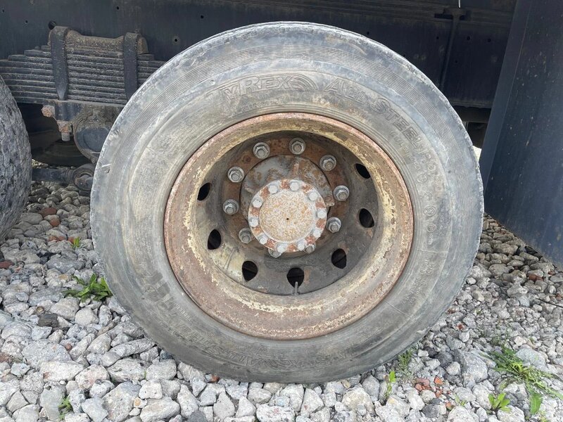 Isuzu Giga 6x4 Автовышка — фото 12