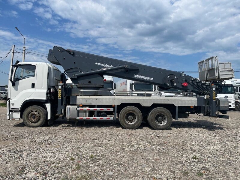 Isuzu Giga 6x4 Автовышка — фото 4