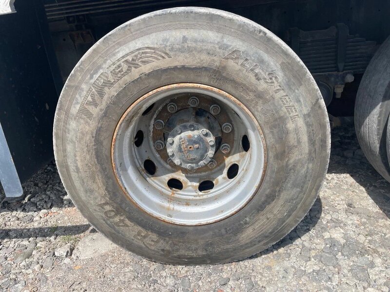 Isuzu Giga 6x4 Автовышка — фото 14