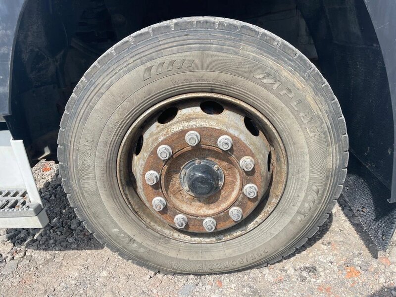 Isuzu Giga 6x4 Автовышка — фото 15