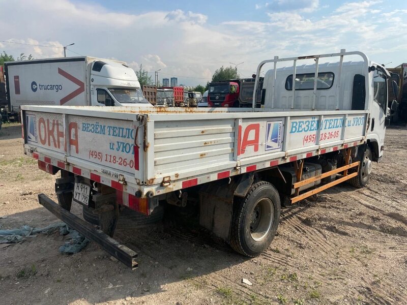 Isuzu ELF 4.5 Бортовой (Евроборт) — фото 6