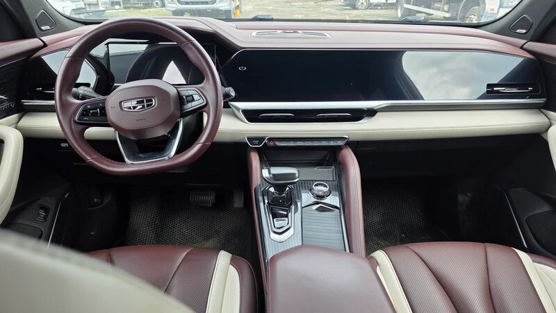 Geely Monjaro — фото 13