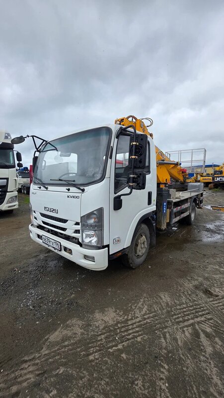 Isuzu ELF 8.3 Автовышка — фото 3