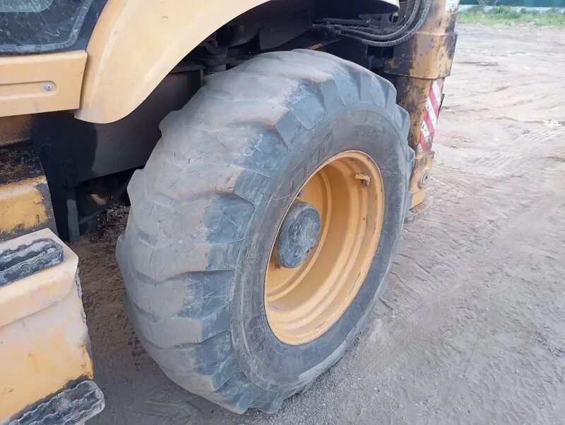 SHANMON 388 Экскаватор-погрузчик — фото 5