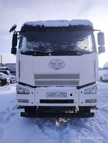 FAW J6 8x4 Самосвал