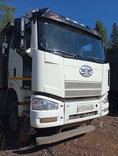 FAW J6 6x4 Самосвал