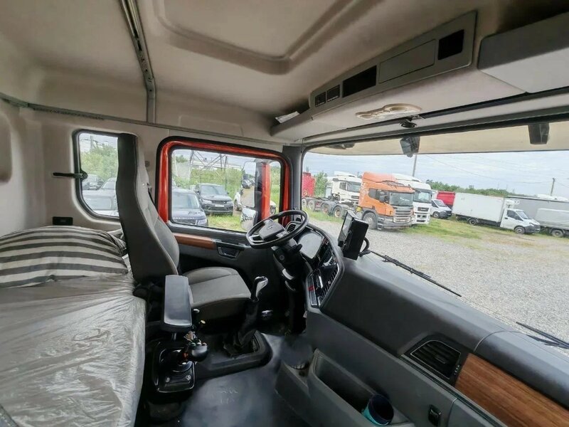 Shacman (Shaanxi) SX 6x4 КДМ — фото 15