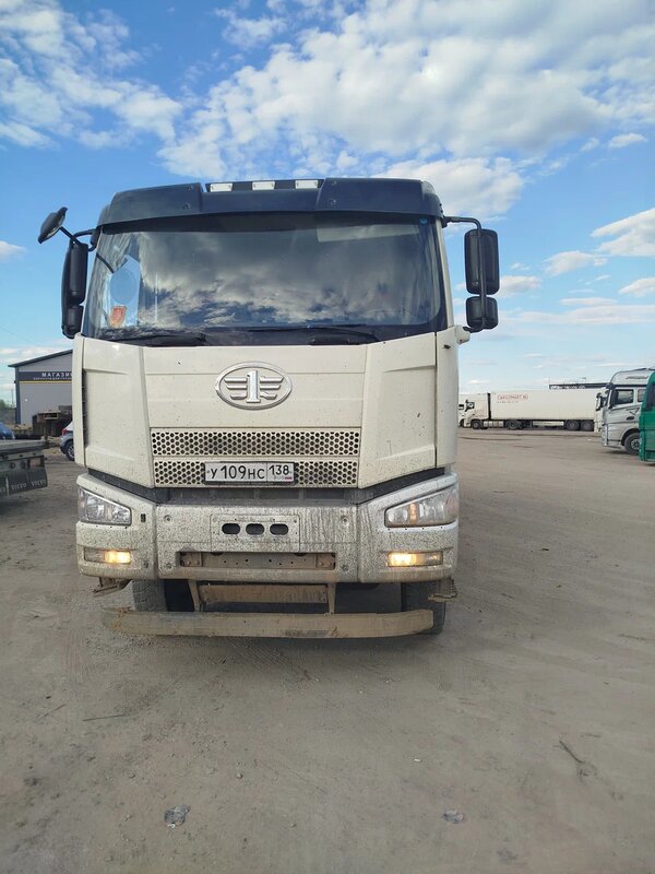 FAW J6 6x4 Самосвал — фото 1