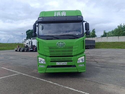 FAW JH6 6x4 Седельный тягач