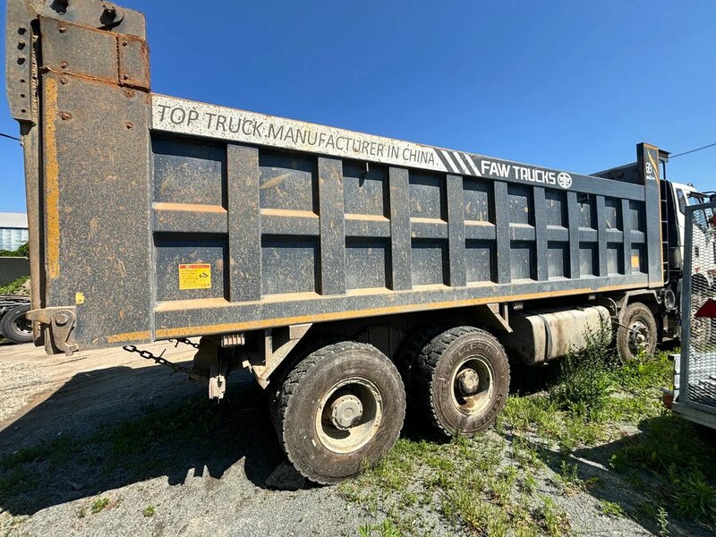 FAW CA 3310 8x4 Самосвал — фото 4