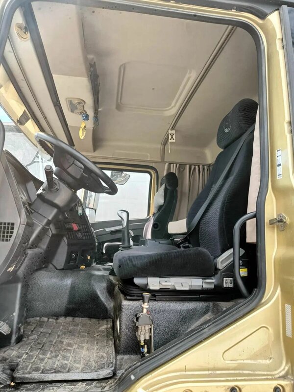 Shacman (Shaanxi) SX 8x4 Самосвал — фото 10