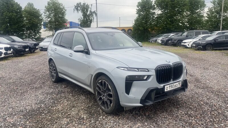 BMW X7 — фото 2