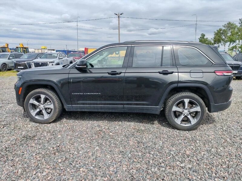Jeep GRAND CHEROKEE — фото 4