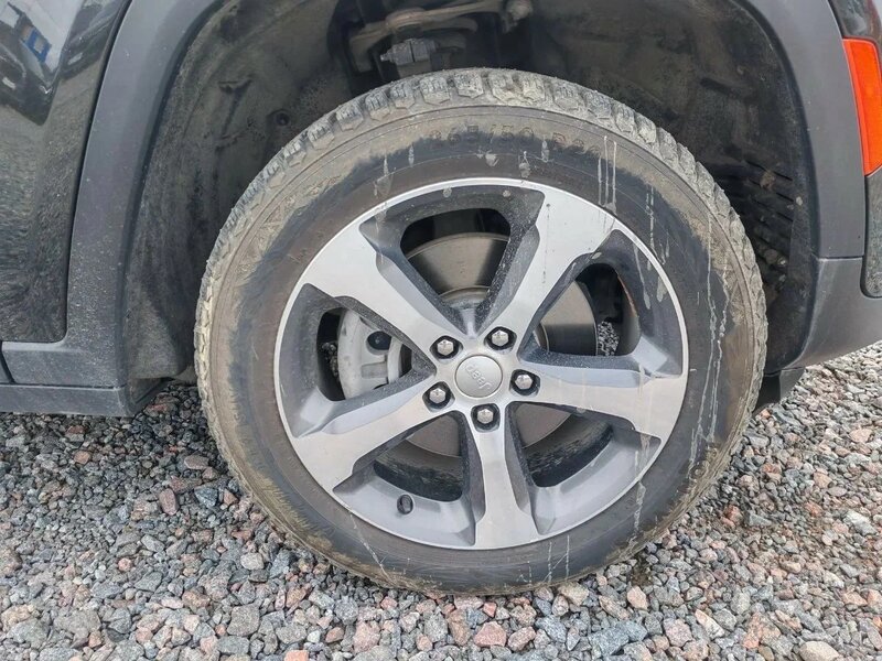 Jeep GRAND CHEROKEE — фото 13