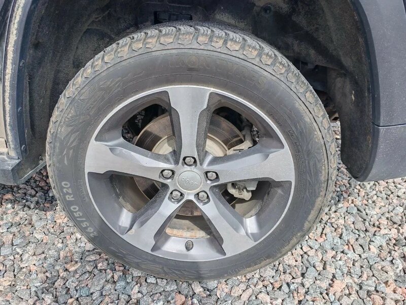 Jeep GRAND CHEROKEE — фото 14