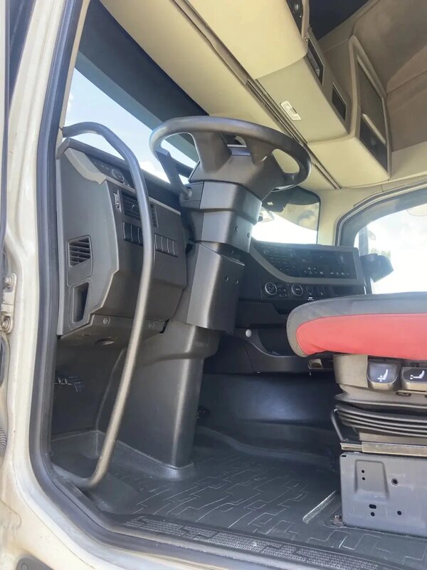 Volvo FM 6x2 Седельный тягач — фото 9