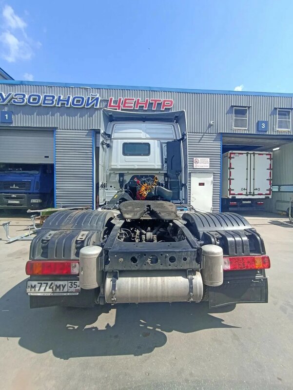 Foton AUMAN 4x2 Седельный тягач — фото 5