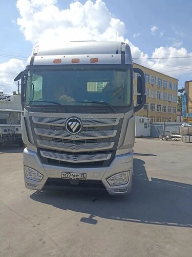 Foton AUMAN 4x2 Седельный тягач