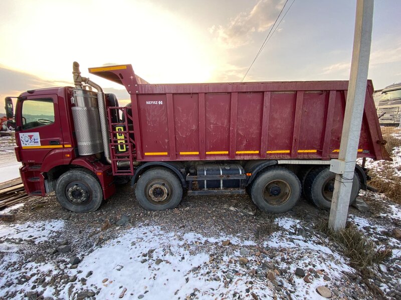 КамАЗ 65801 8x4 Самосвал — фото 9
