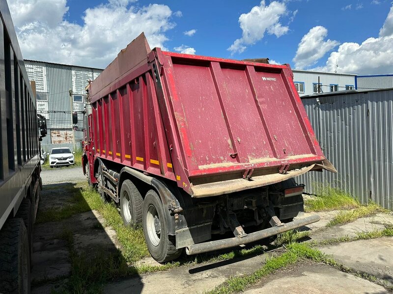 КамАЗ 65801 8x4 Самосвал — фото 4