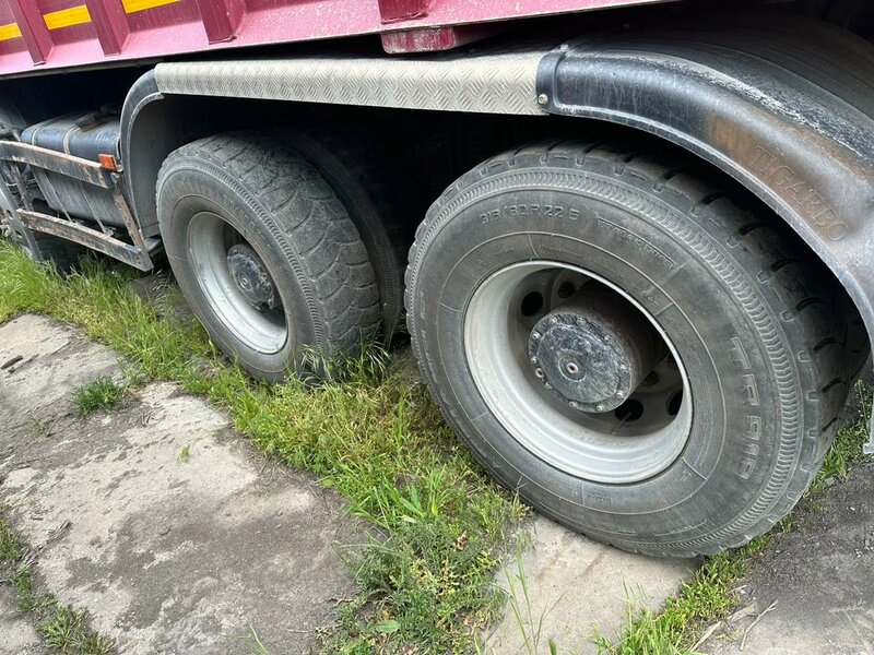 КамАЗ 65801 8x4 Самосвал — фото 11
