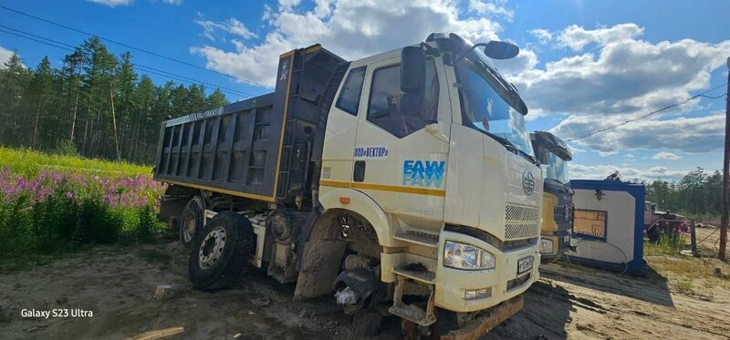 FAW J6 6x4 Самосвал — фото 2