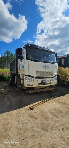 FAW J6 6x4 Самосвал
